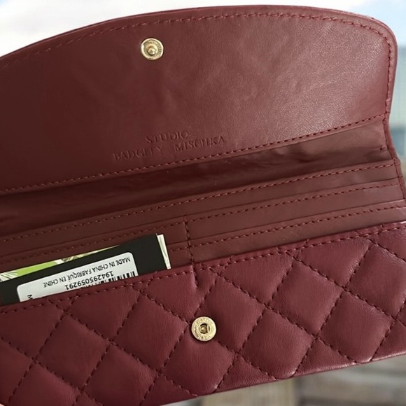 Badgley Mischka-Quilted Faux Leather Long Wallet
#N045 - Picture 2 of 5